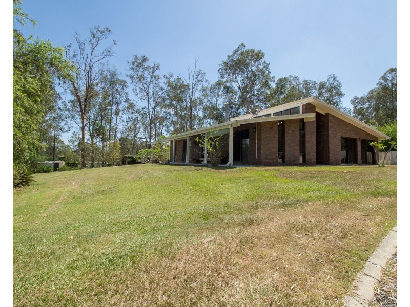 7 Sheoak Place, Cedar Grove QLD 4285