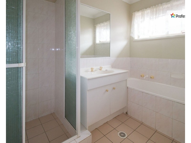 16 Lockerbie Court, Boronia Heights QLD 4124