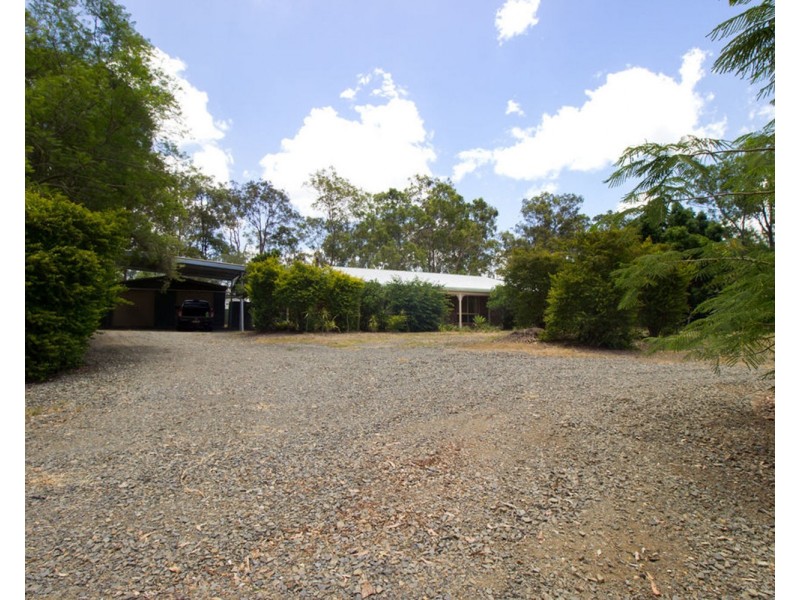 121 Bluff Road, Cedar Vale QLD 4285