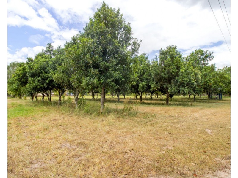 215-225 Scotts Lane, North Maclean QLD 4280