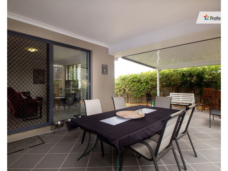 279 Lakeside Avenue, Springfield Lakes QLD 4300