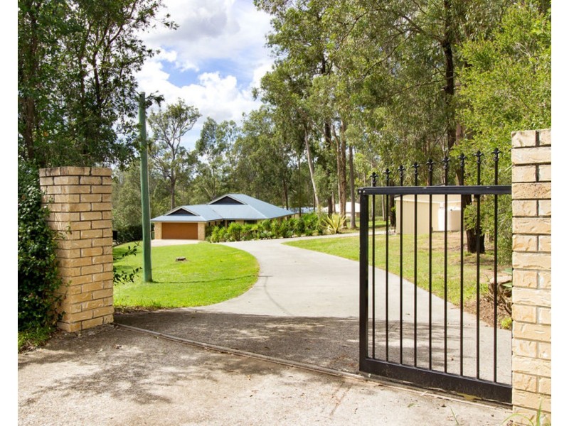 13 Christopher Place, Jimboomba QLD 4280