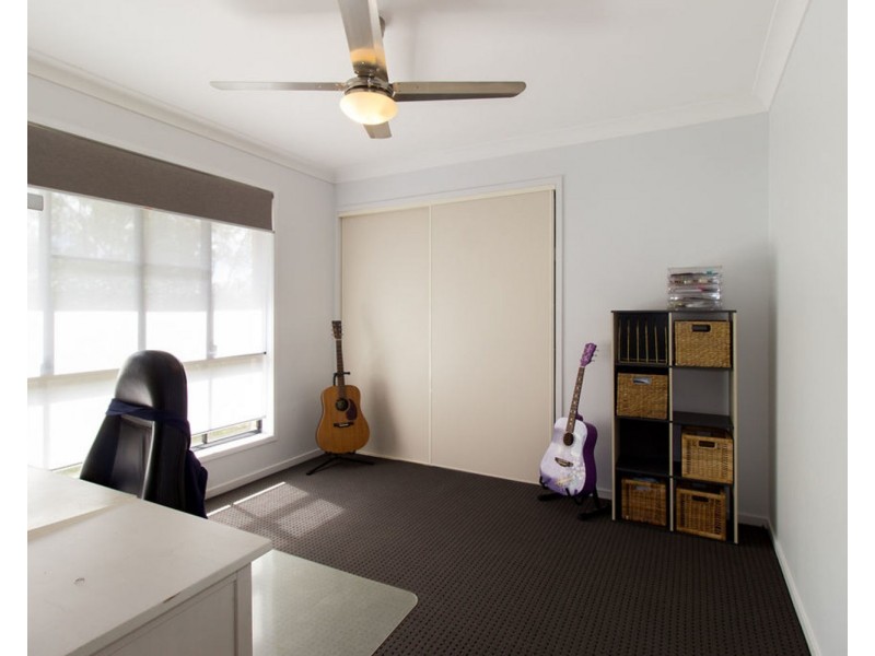 13 Christopher Place, Jimboomba QLD 4280
