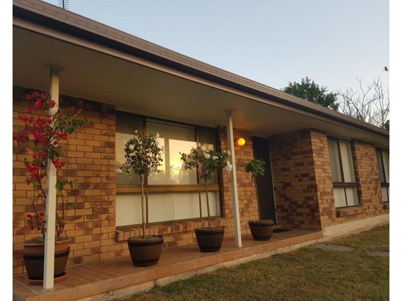 27 Queen Street, Jimboomba QLD 4280