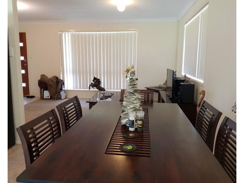 27 Queen Street, Jimboomba QLD 4280