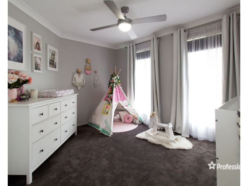 84  Lady Penrhyn Court, Mundoolun QLD 4285