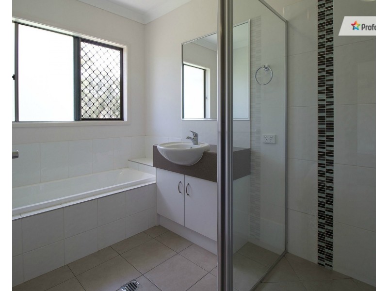 101-103 William Humphreys Drive, Mundoolun QLD 4285