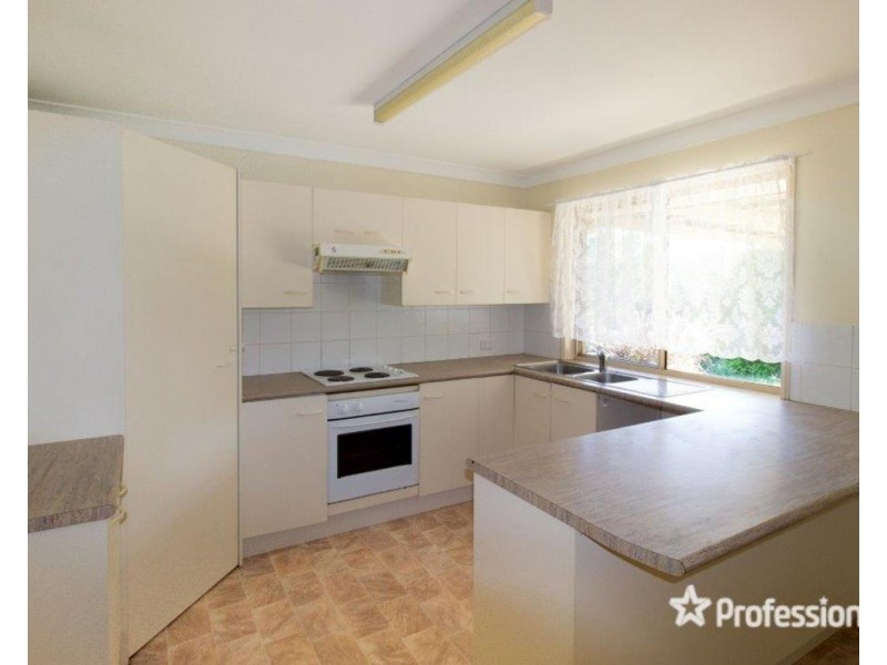 10-12 Oakleigh Court, Woodhill QLD 4285