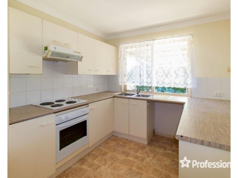 10-12 Oakleigh Court, Woodhill QLD 4285