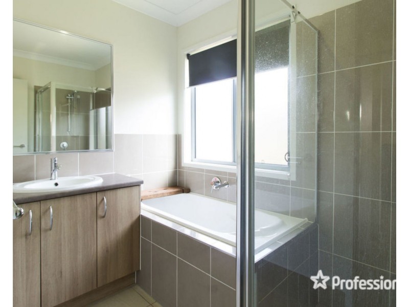 27 Reserve Drive, Jimboomba QLD 4280
