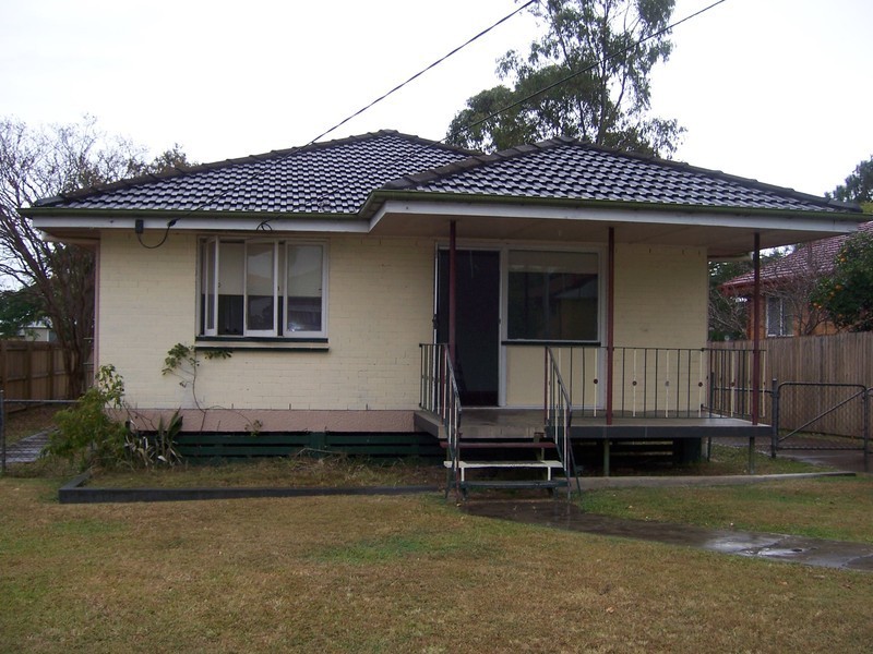 13 Omar Street, Woodridge QLD 4114