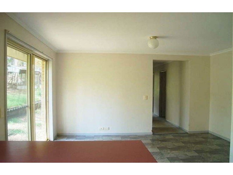 8 Hickory Place, Cedar Grove QLD 4285