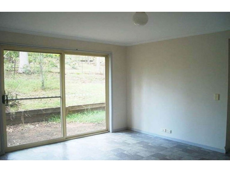 8 Hickory Place, Cedar Grove QLD 4285