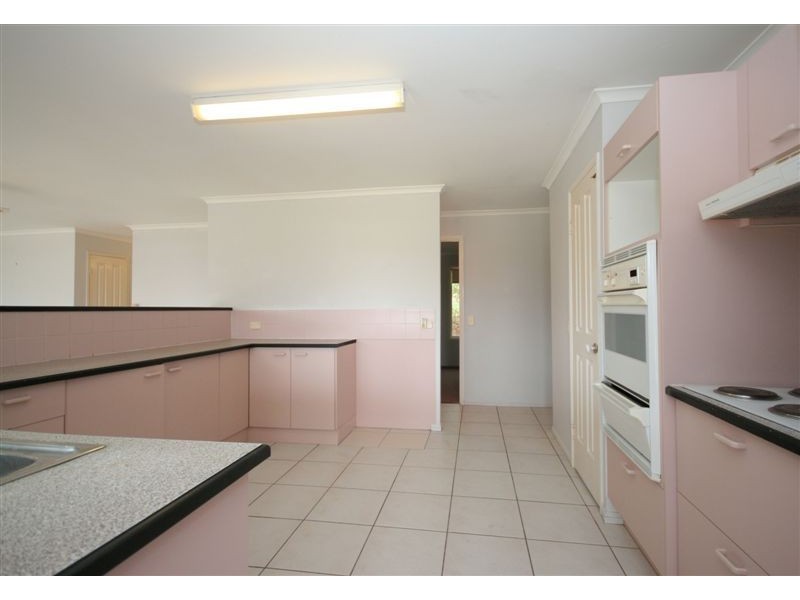 15 Fig Court, Cedar Grove QLD 4285