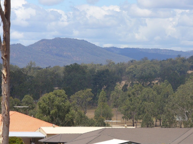 23 Scarborough Court, Mundoolun QLD 4285