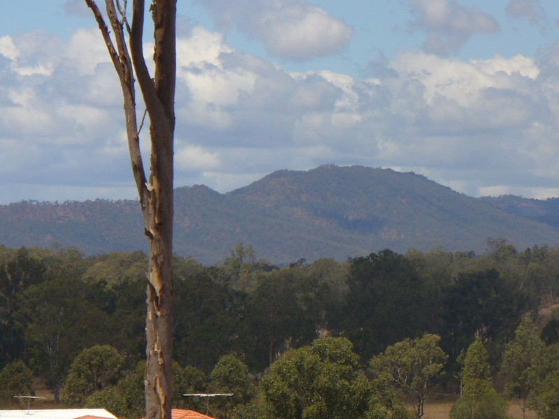 23 Scarborough Court, Mundoolun QLD 4285