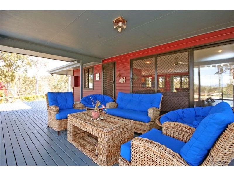 23 Scarborough Court, Mundoolun QLD 4285