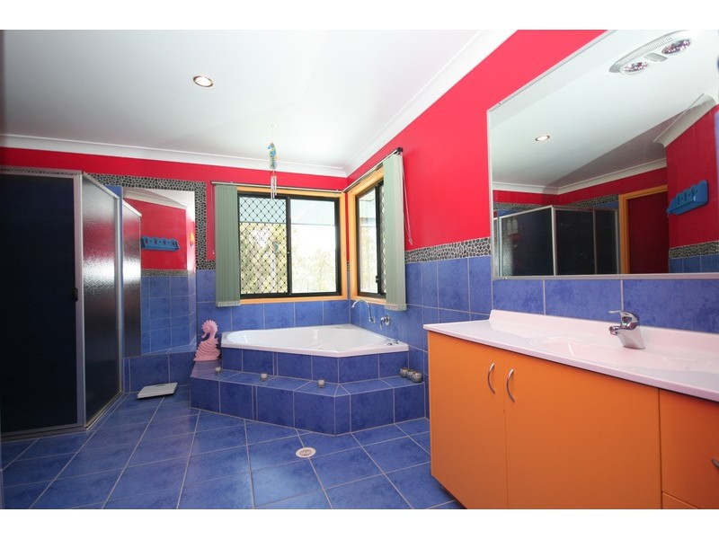 23 Scarborough Court, Mundoolun QLD 4285