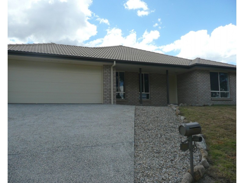 35 Golden Penda Drive, Jimboomba QLD 4280