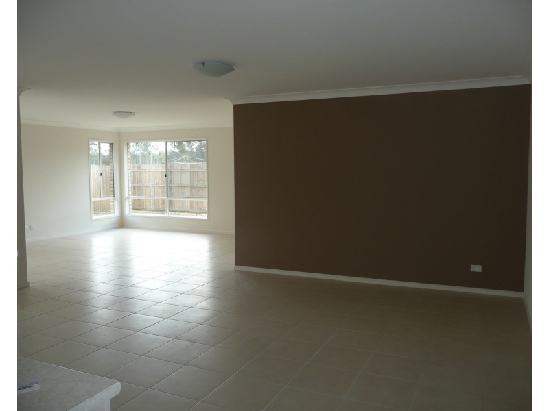 35 Golden Penda Drive, Jimboomba QLD 4280