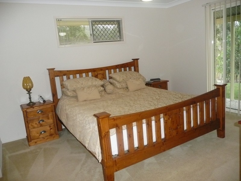 106 John Collins Drive, Mundoolun QLD 4285