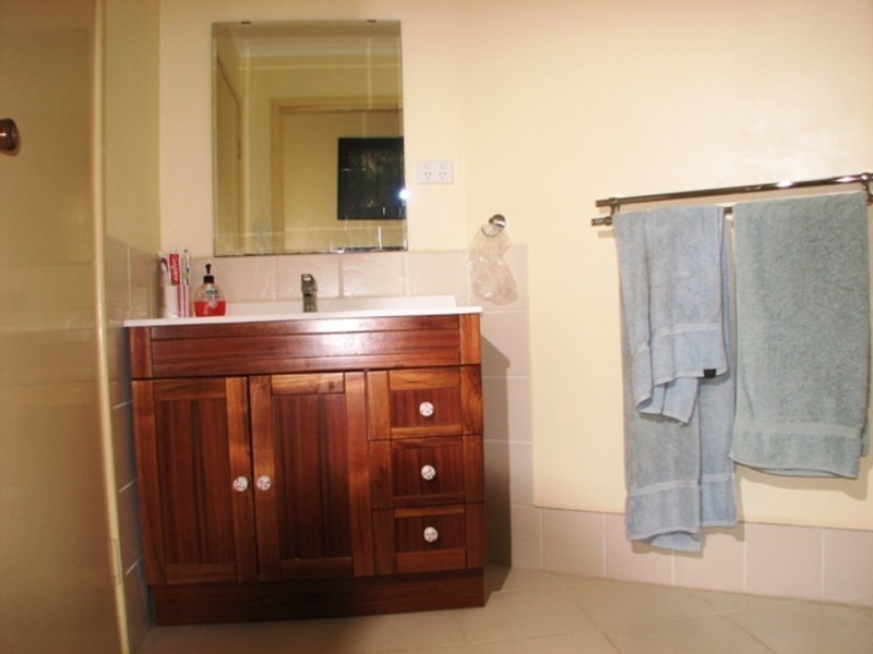 Woodhill QLD 4285
