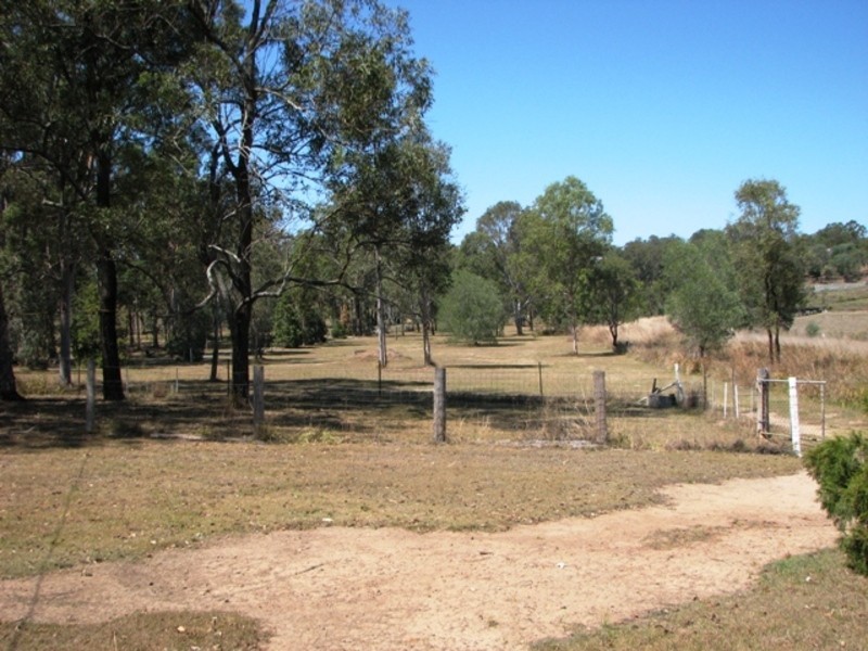 Woodhill QLD 4285