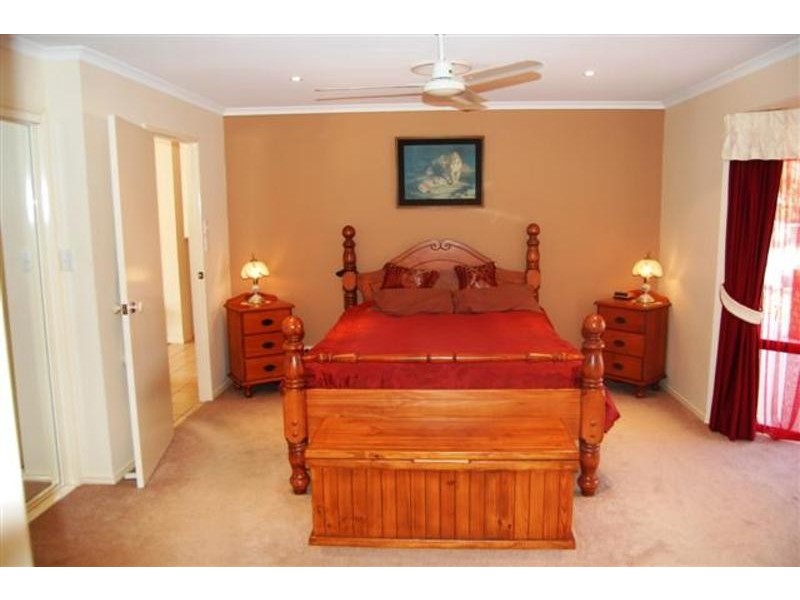 16 Sugargum Court, Jimboomba QLD 4280