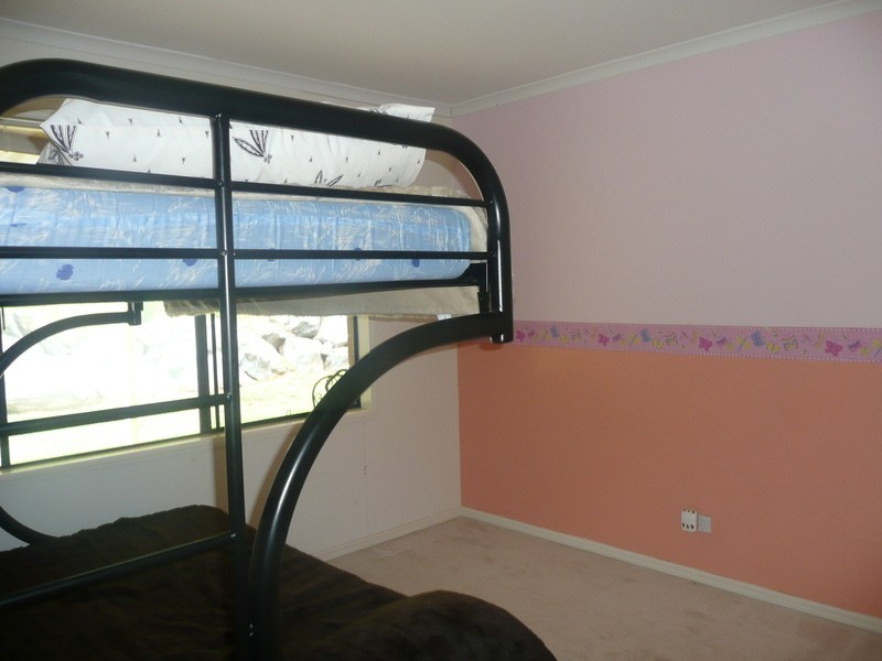 Woodhill QLD 4285