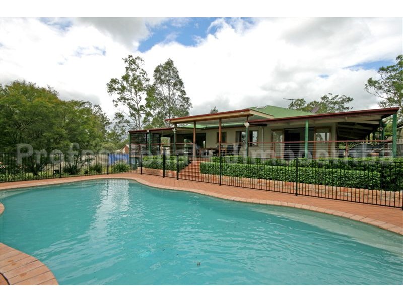 12 Sandalwood Court, Jimboomba QLD 4280