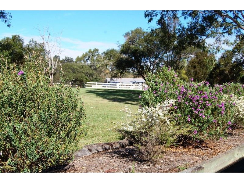 40 Oak Tree Court, Cedar Grove QLD 4285