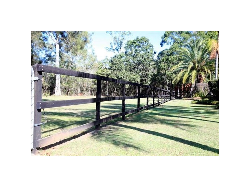 64 Noffke Road, Logan Reserve QLD 4133