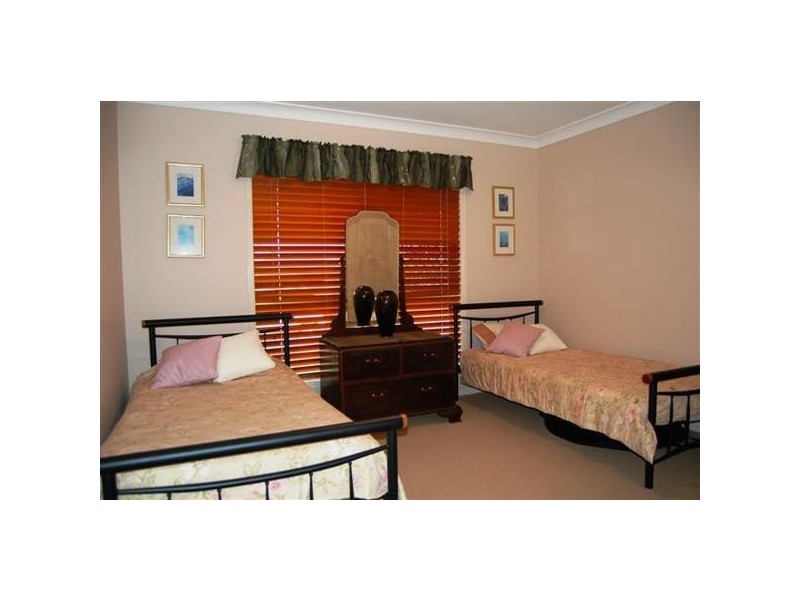 5-9 Friendship Court, Mundoolun QLD 4285