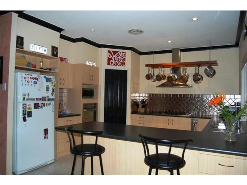 39 Blue Heeler Drive, New Beith QLD 4124