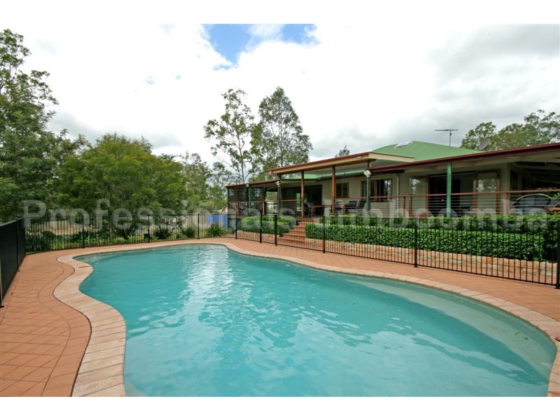 12 Sandalwood Court, Jimboomba QLD 4280