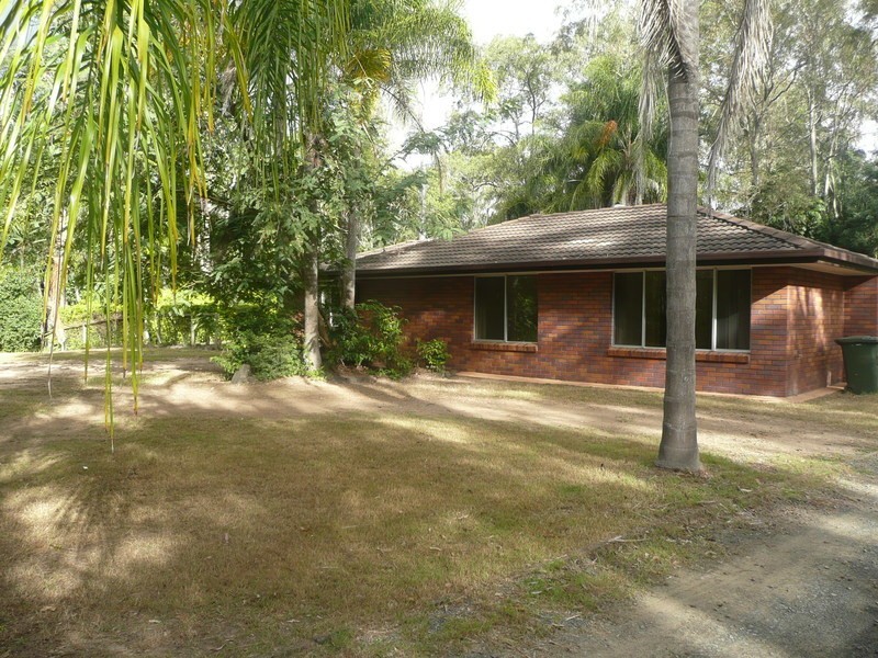 285-297 Clifton Drive, North Maclean QLD 4280