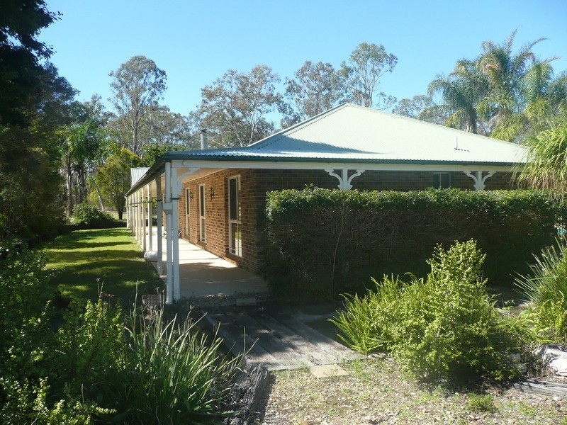 11 East Street, Jimboomba QLD 4280