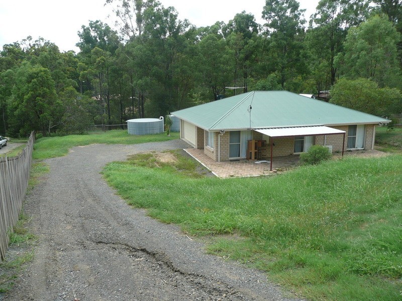 114 Michelle Drive, Cedar Grove QLD 4285