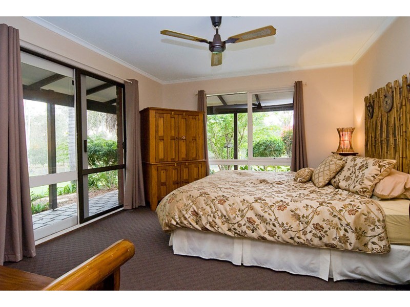 2-4 Chalmers Court, Jimboomba QLD 4280