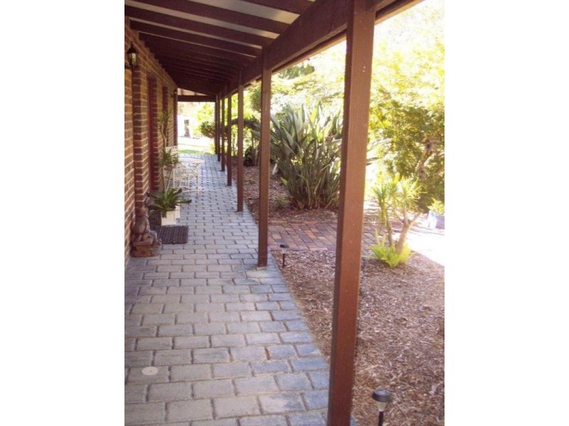 2-4 Chalmers Court, Jimboomba QLD 4280