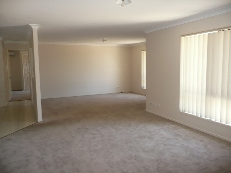 121-123 Red Cedar Crescent, Jimboomba QLD 4280