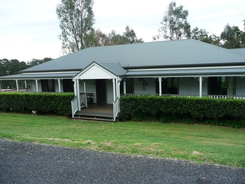 18-20 Oakleigh Court, Woodhill QLD 4285