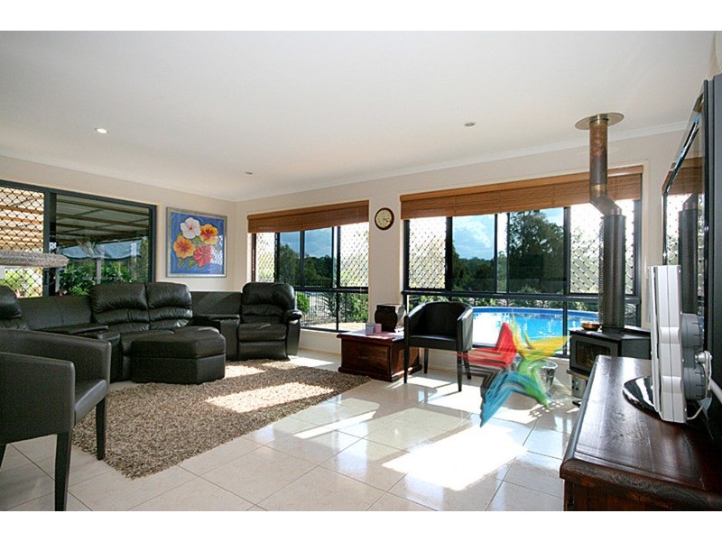 23-25 White Cedar Court, Cedar Vale QLD 4285