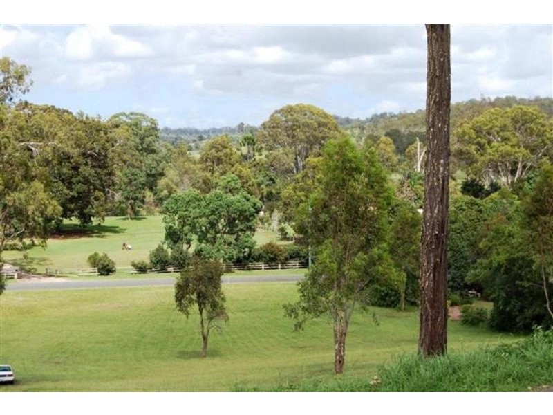 22 Canterbury Drive, Mundoolun QLD 4285