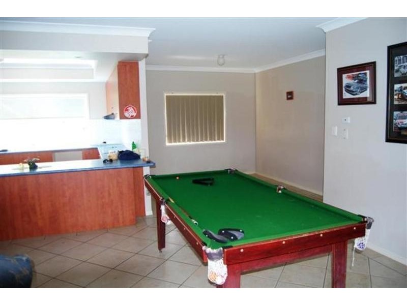 22 Canterbury Drive, Mundoolun QLD 4285