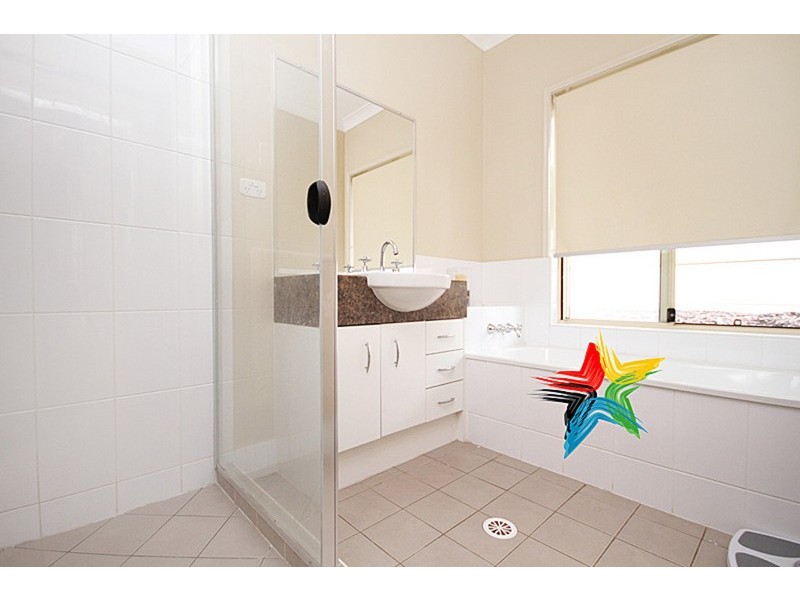 2-4 Gracelands Court, North Maclean QLD 4280