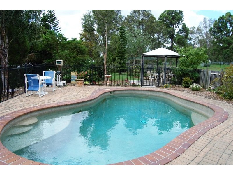 1 Brushwood Crescent, Cedar Grove QLD 4285