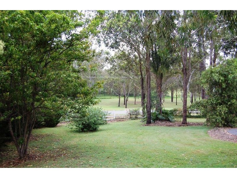 1 Brushwood Crescent, Cedar Grove QLD 4285