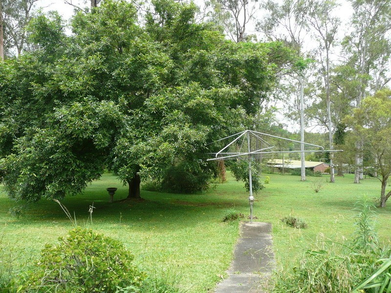 704 Middle Road, Greenbank QLD 4124