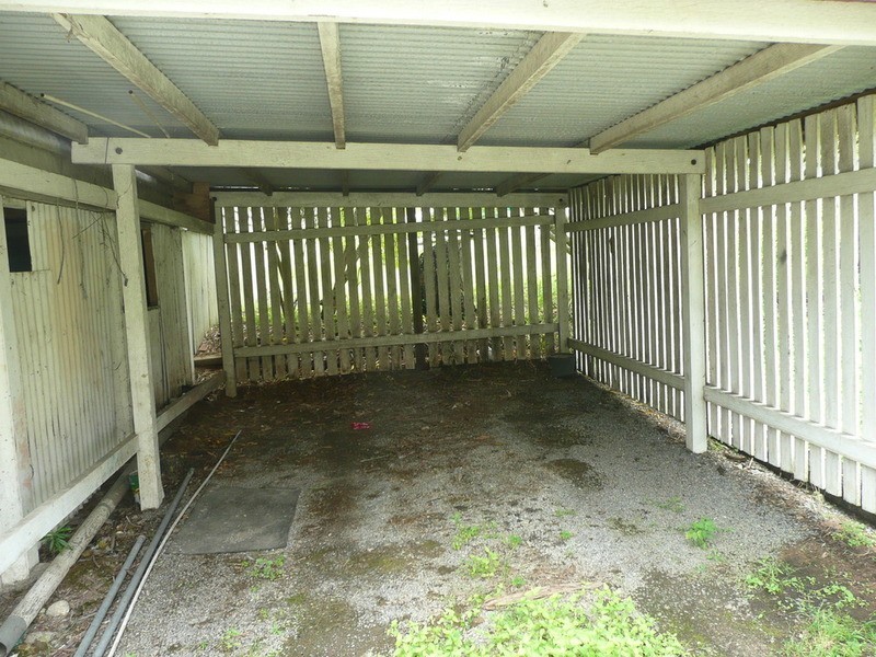 704 Middle Road, Greenbank QLD 4124